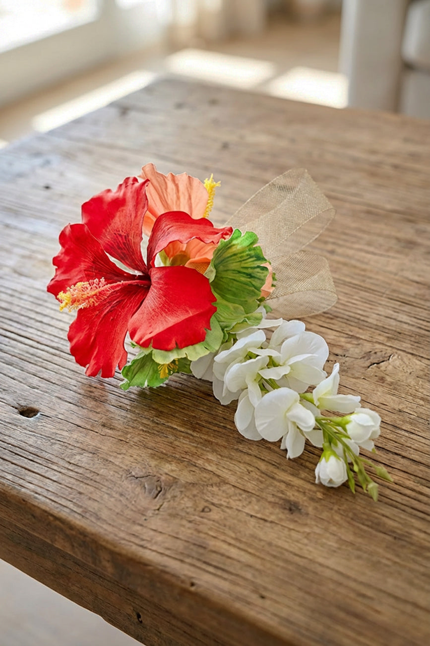 Hats, Fascinators & Hair Flowers