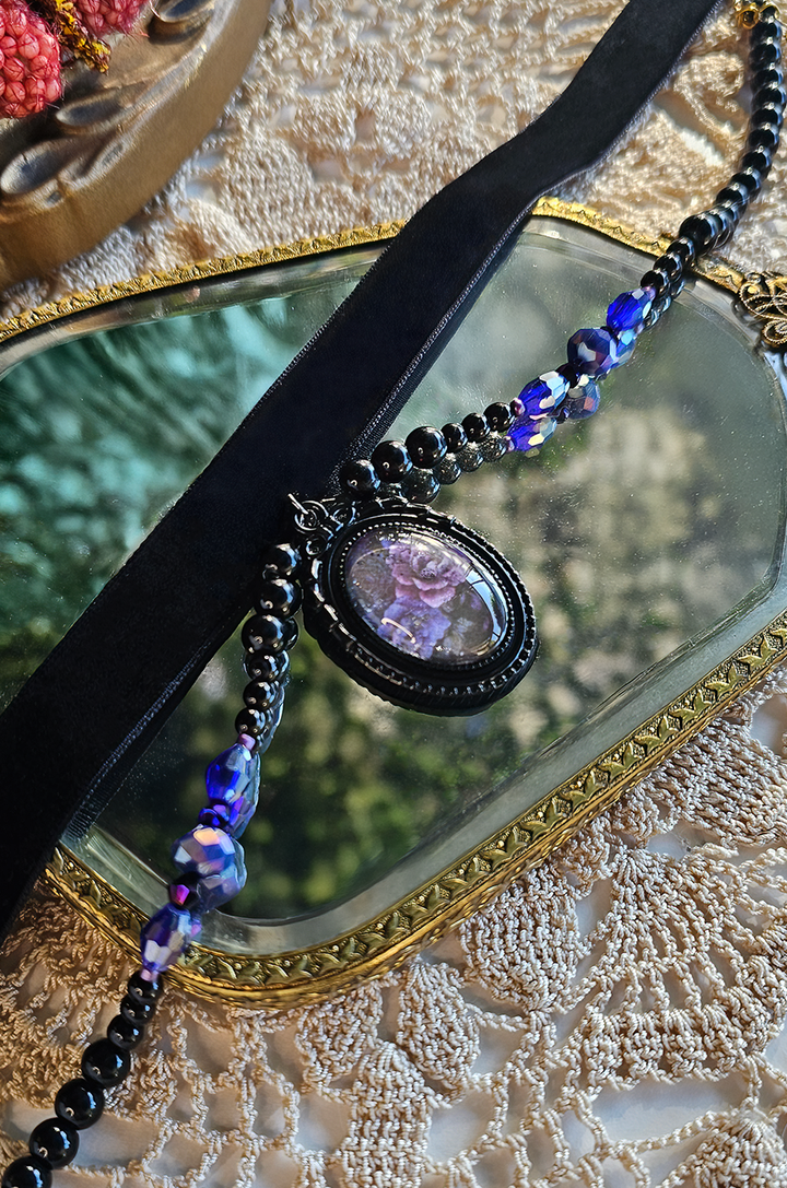 La Fleur Mystique Follies Choker