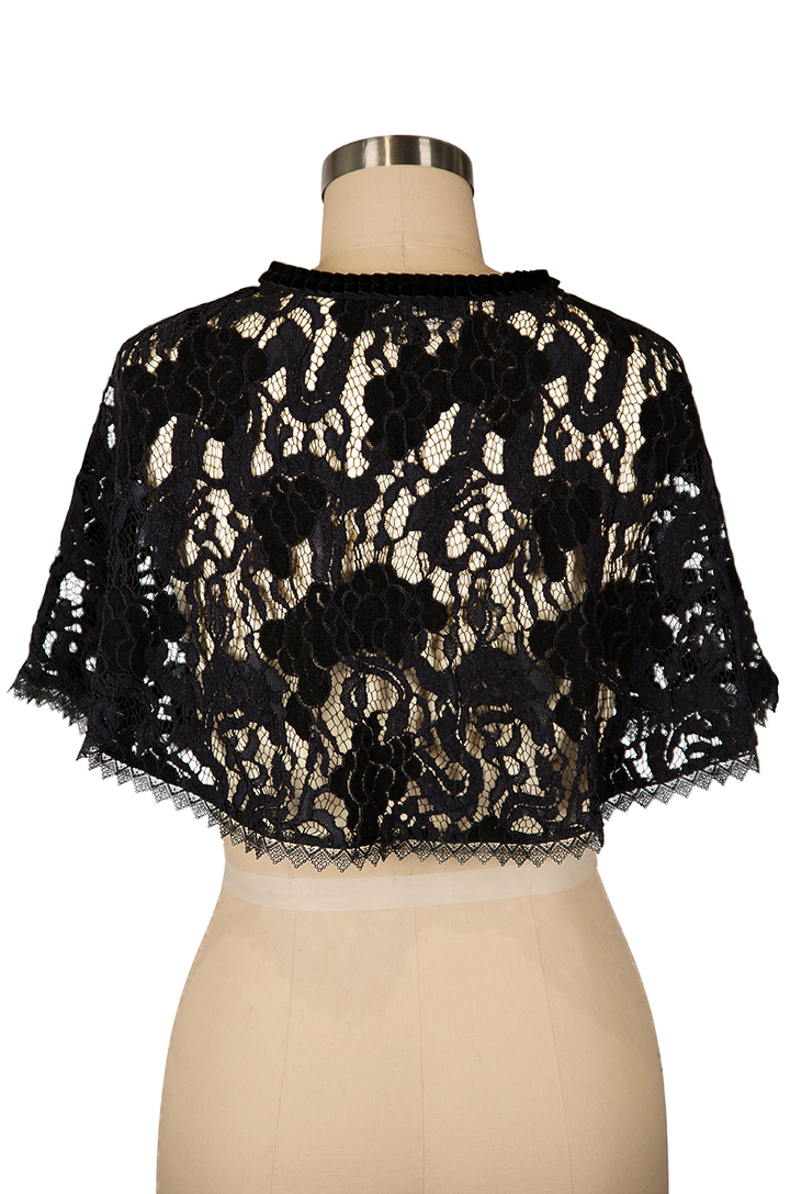 La Traviata Lace Shawl