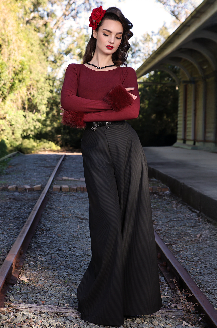 La Fleur Mystique Fluff Cuff Top (Burgundy)