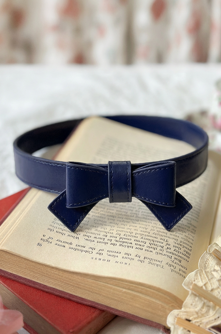 Pretty Kitty Follies Bow Belt (Navy)