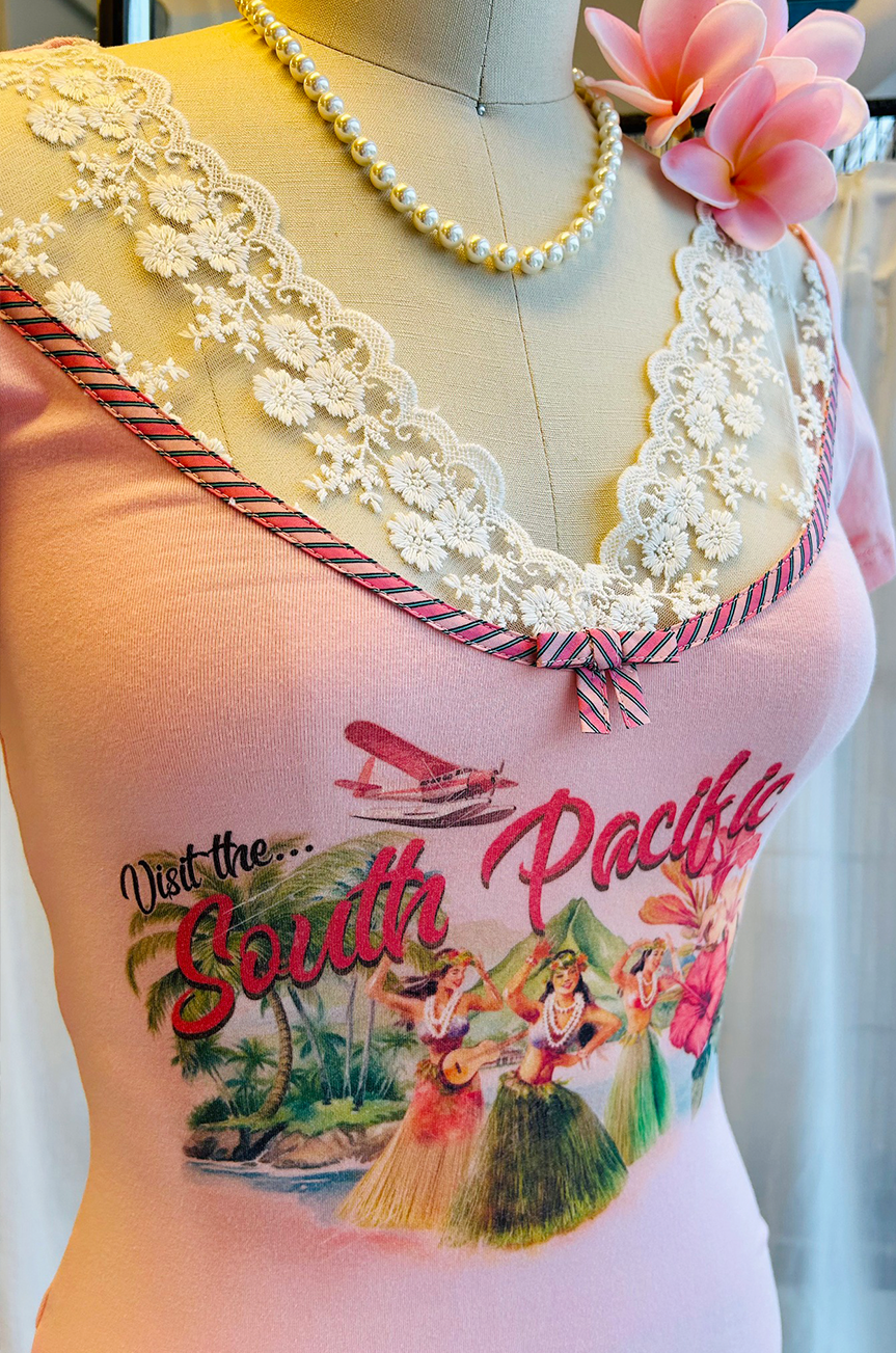 South Pacific Vacation T-Shirt - Kitten D'Amour