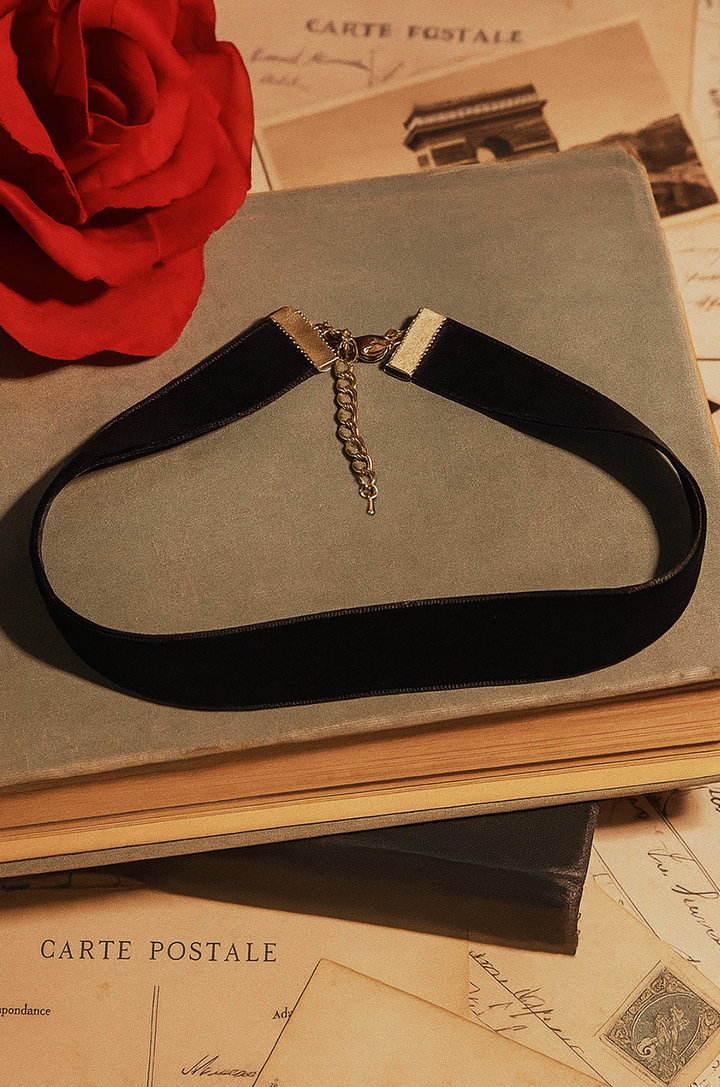 D'Amour Follies Velvet Choker (Black)