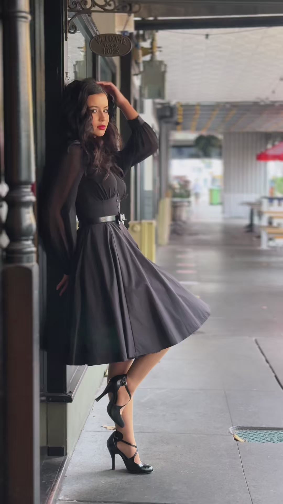 La Fleur Mystique Classic Dress (Black)