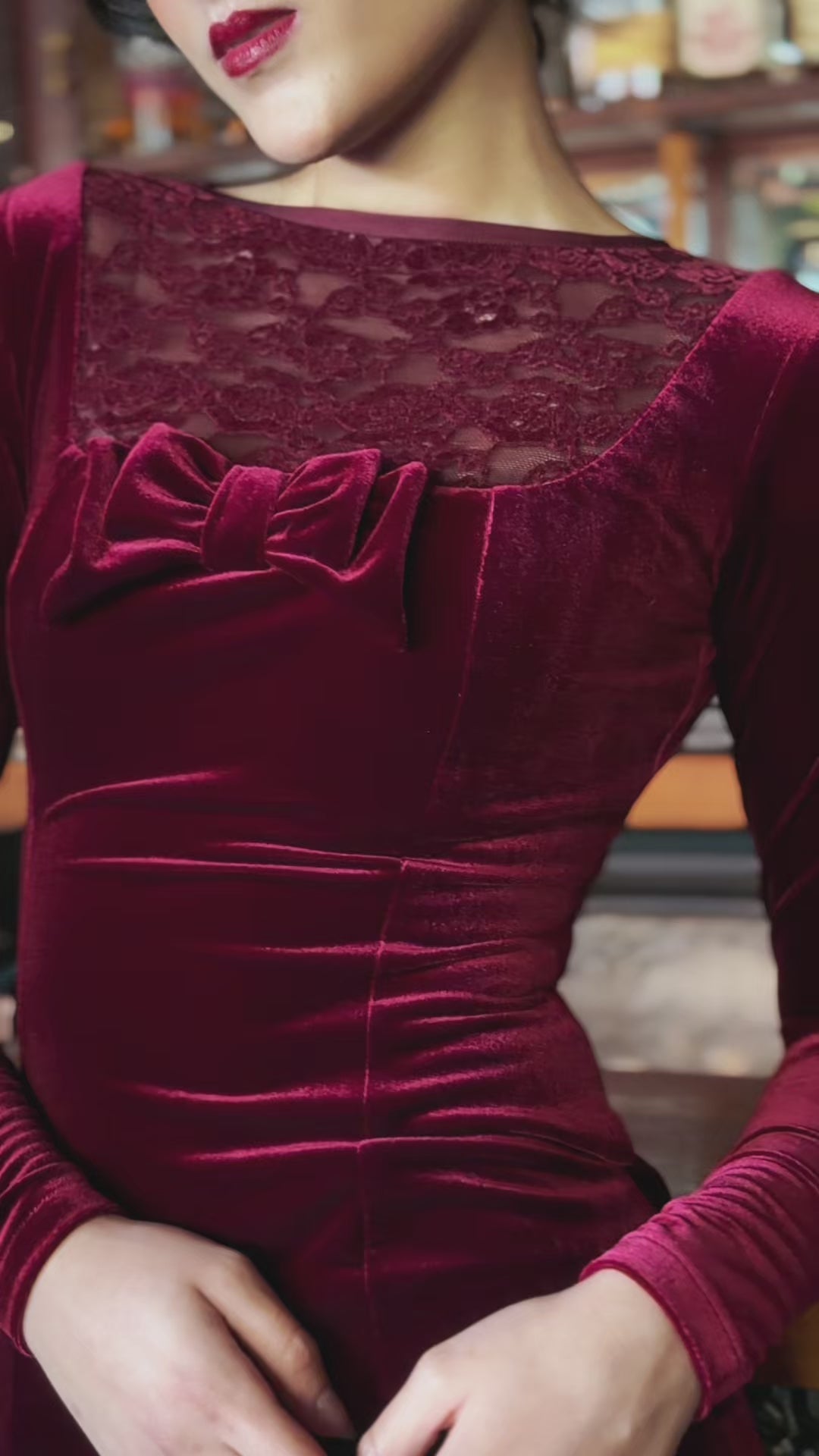 Palais Velvet Wiggle Dress (Burgundy)
